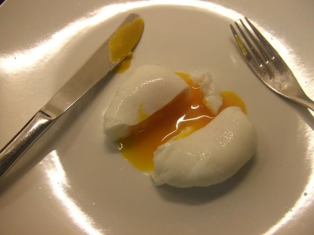 HowtoPoachanEgg015.jpg