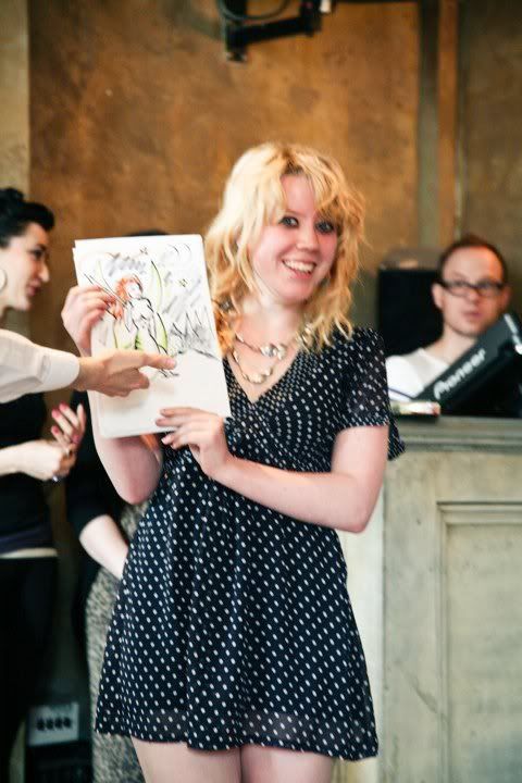 Startled at Dr Sketchy