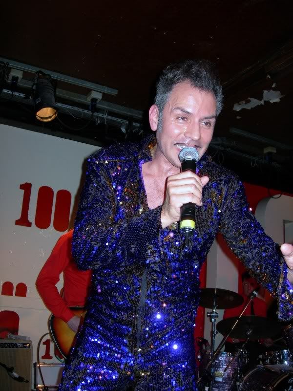El Vez 100 Club