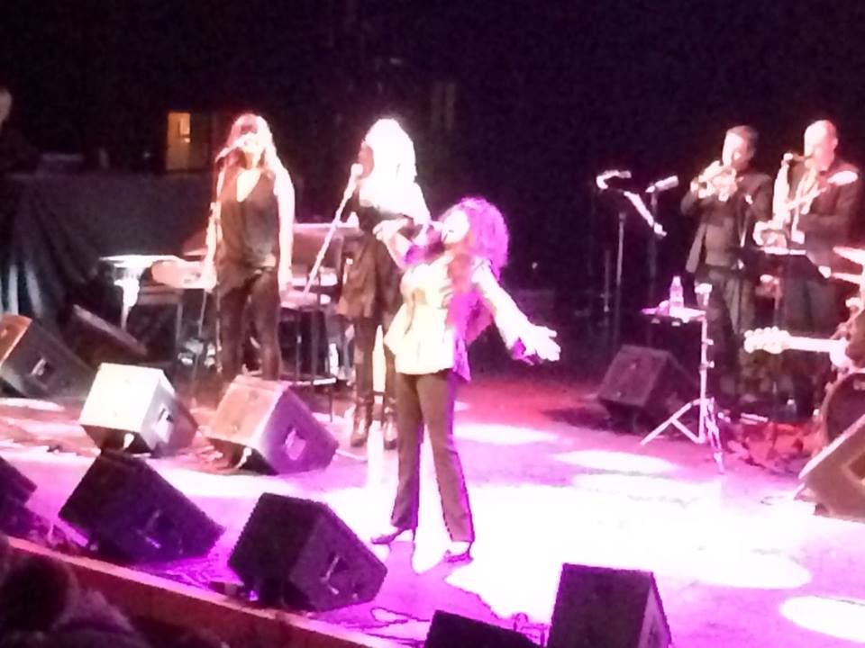 photo Ronnie_Spector_QEH_zps4c615097.jpg