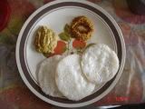 sponge dosa with tomato chuntey