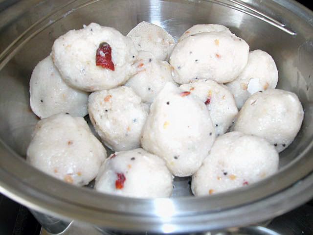 Upma Kozhakattai