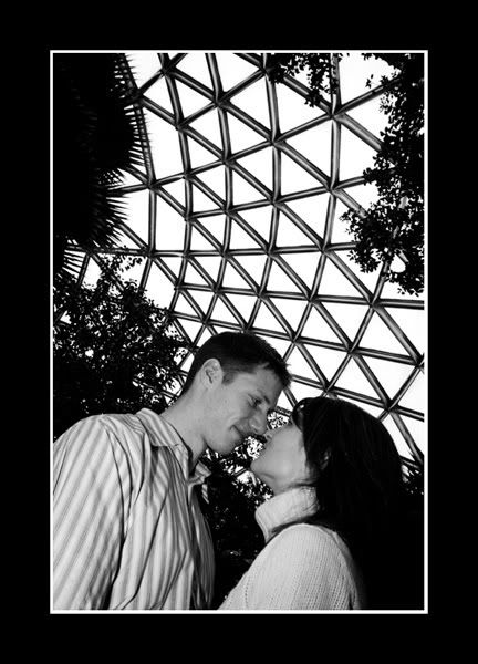 IMAGE: http://i60.photobucket.com/albums/h23/kiwinvan/Jocelyn_Dave/_MG_8328.jpg