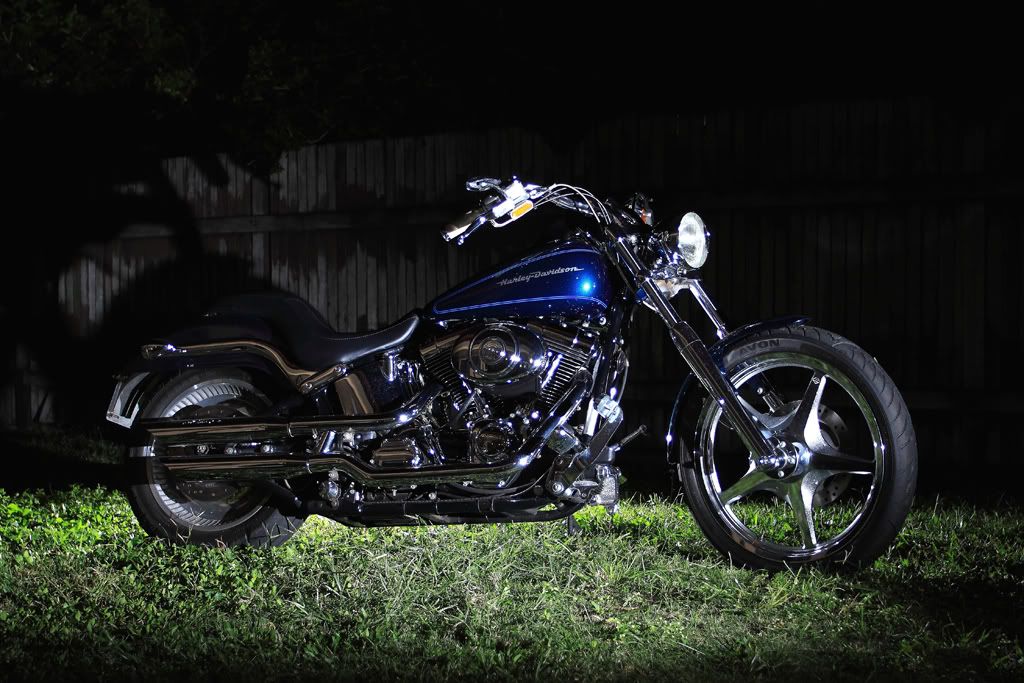 IMAGE: http://i60.photobucket.com/albums/h23/lionelwh/82.jpg