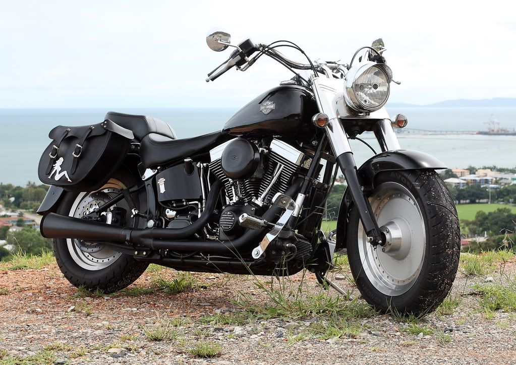 IMAGE: http://i60.photobucket.com/albums/h23/lionelwh/FatBoy-1.jpg