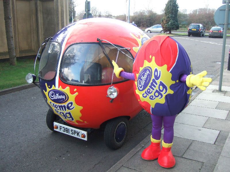 l_Creme_egg_car.jpg