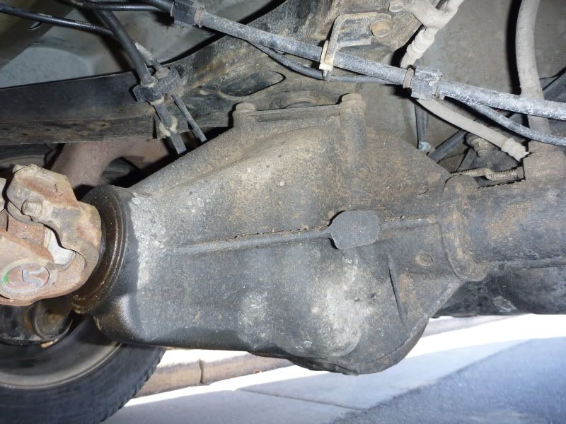 Jeep cherokee rear differential leak #4