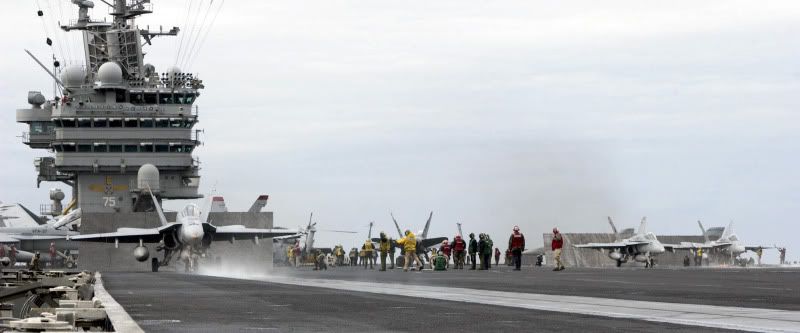 USS_Harry_S_Truman_CVN-75_Flight_De.jpg