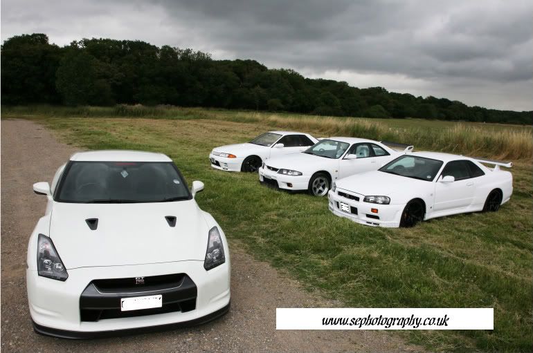 FOUR White GTR's pics added