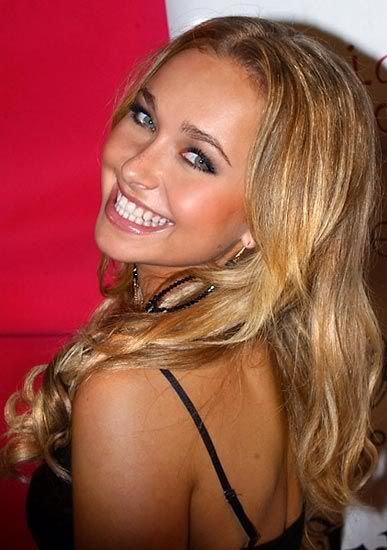 http://i60.photobucket.com/albums/h40/iroc-z89/HaydenPanettiere.jpg