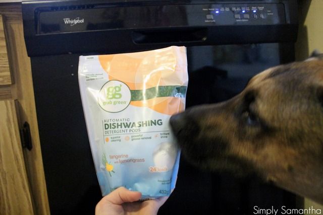 Simply Samantha: Grab Green Review & GIVEAWAY