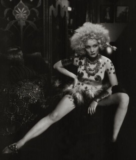 photo Blonde_Venus_zpsixxbcsgr.jpg