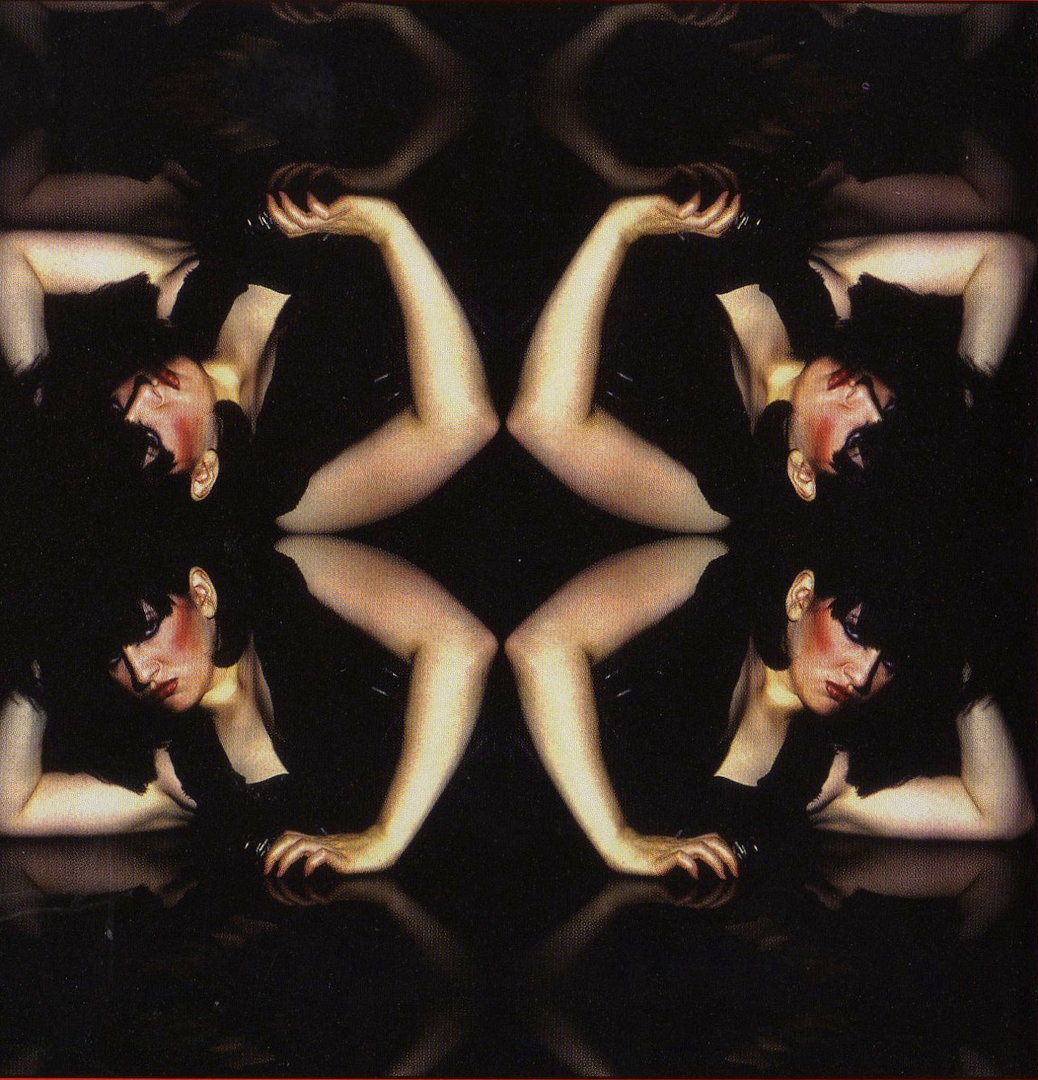 photo QueenofSiam_zps37f6f89b.png