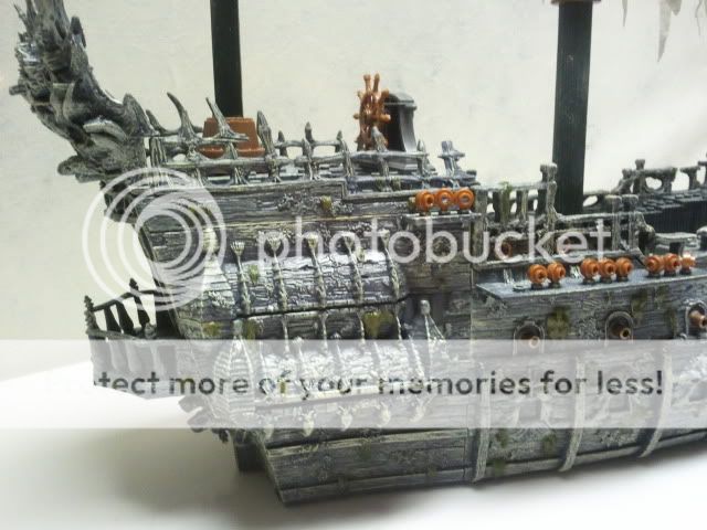 Pirates Caribbean MEGA BLOKS Flying Dutchman Ship 1067 Lego  