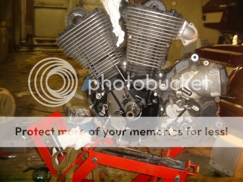 http://i60.photobucket.com/albums/h7/Buf333/Intruder/Engine%20VL1500LC/DSC05280.jpg